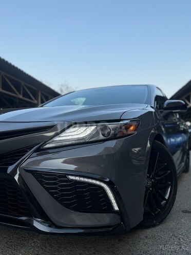 Toyota Camry-3