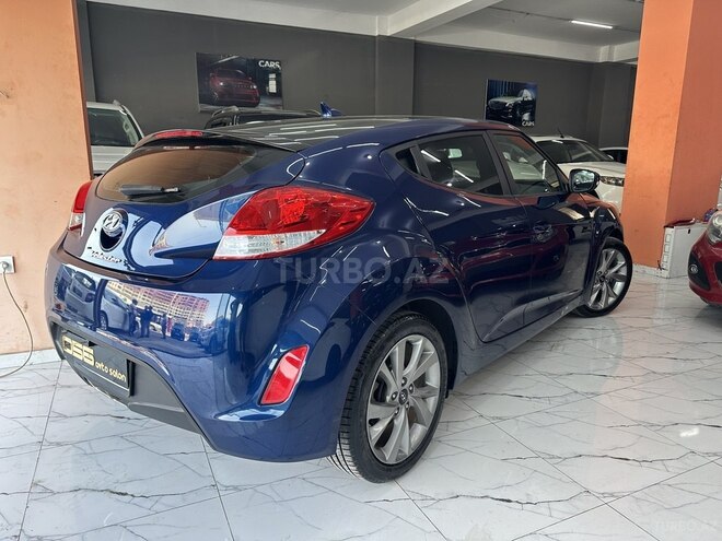 Hyundai Veloster-11
