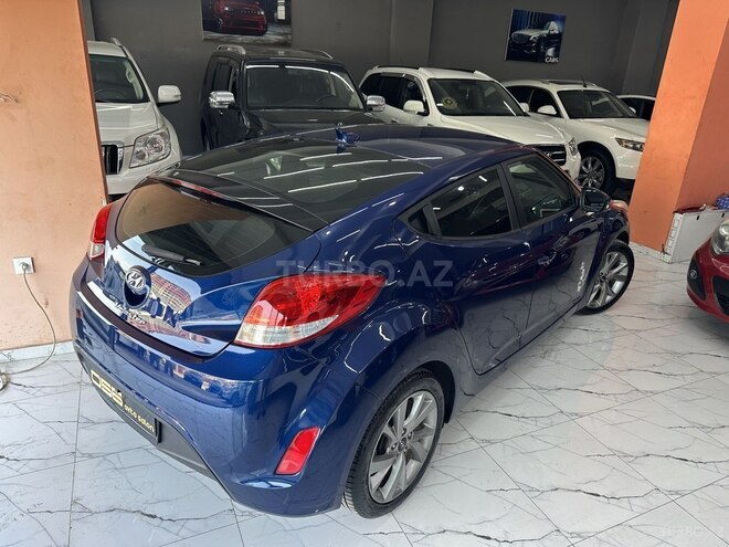 Hyundai Veloster-10