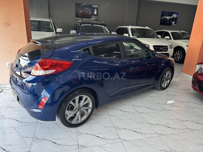 Hyundai Veloster-9