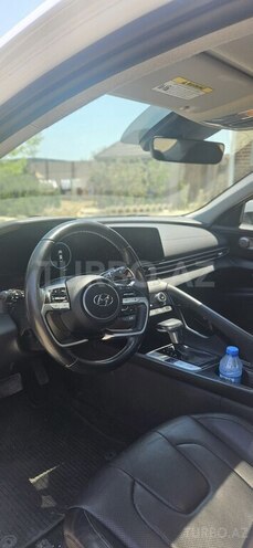Hyundai Elantra-9
