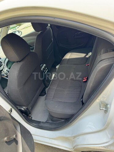 Chevrolet Aveo-9