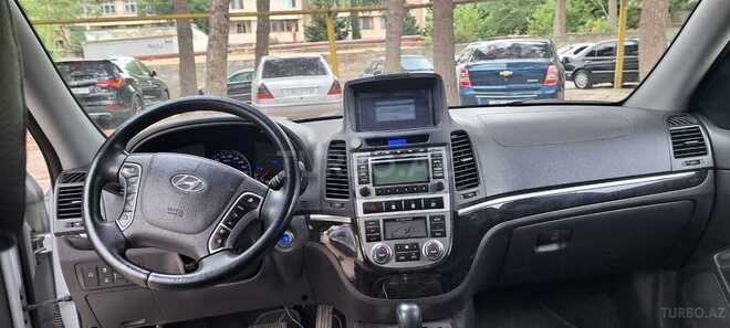 Hyundai Santa Fe-16