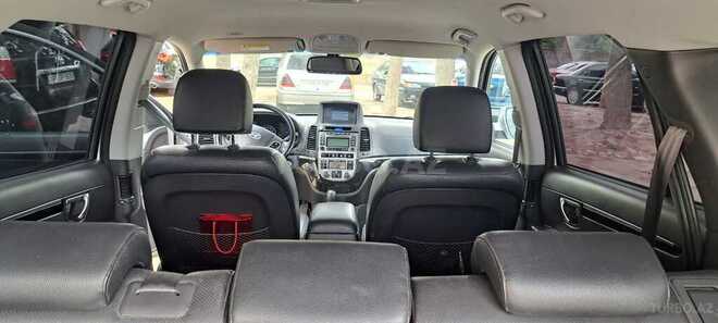 Hyundai Santa Fe-19