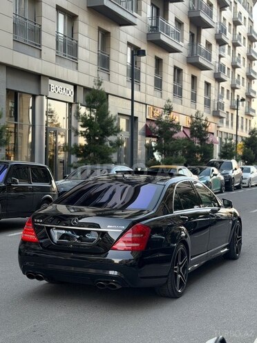 Mercedes S 63 AMG-12