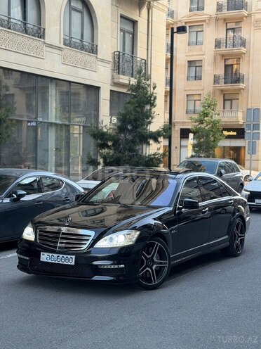 Mercedes S 63 AMG-2