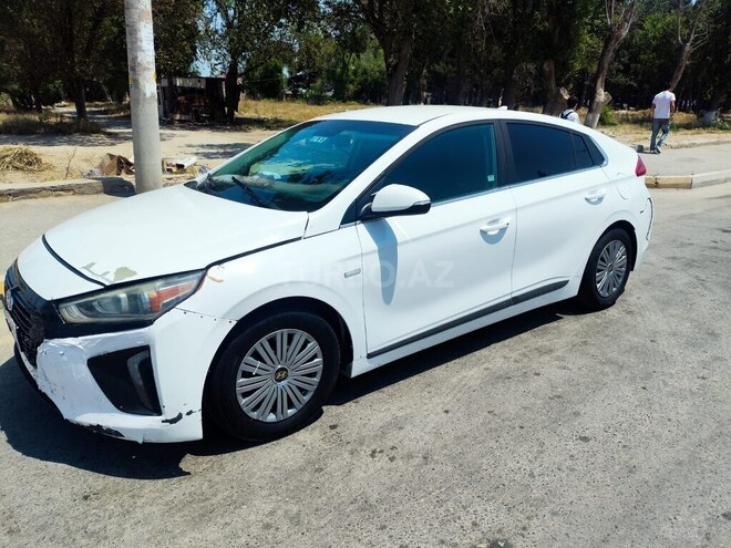 Hyundai IONIQ-3