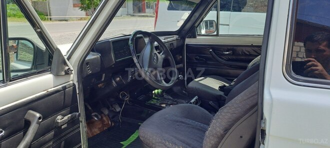 LADA (VAZ) Niva-9