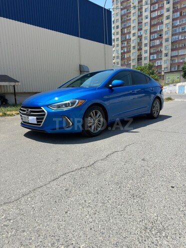 Hyundai Elantra-2
