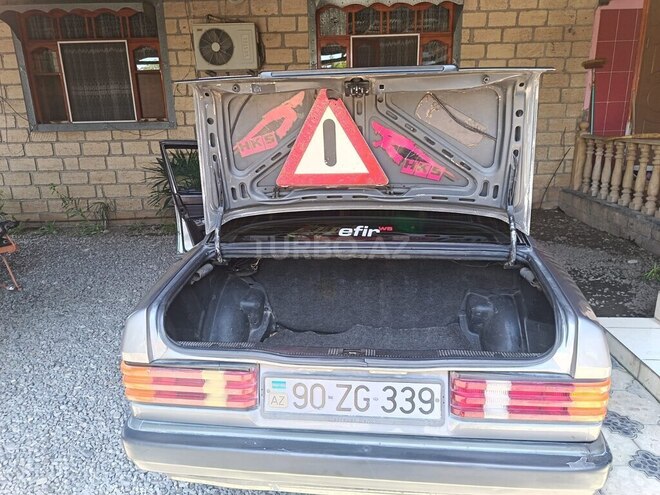 Mercedes 190-6