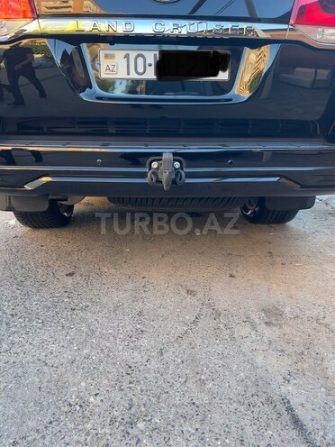 Toyota Land Cruiser-5