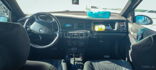 Opel Vectra-4