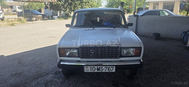LADA (VAZ) 2107-1