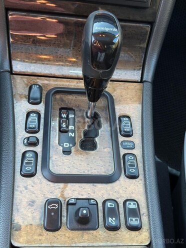 Mercedes E 240-14