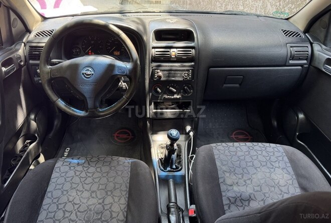 Opel Astra-7