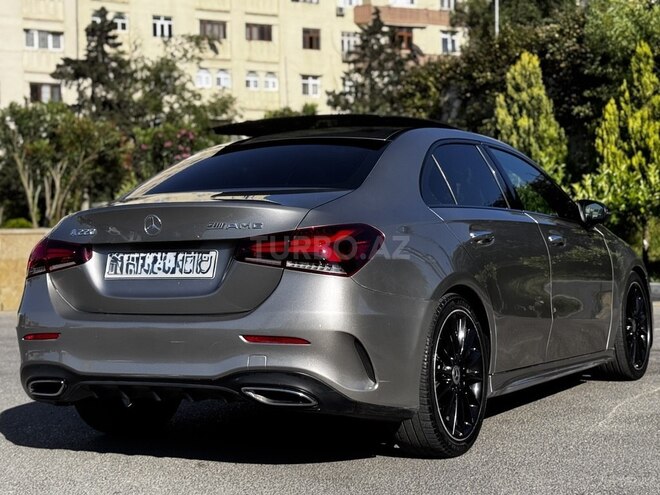 Mercedes A 220-2