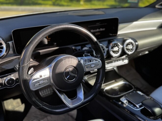 Mercedes A 220-4