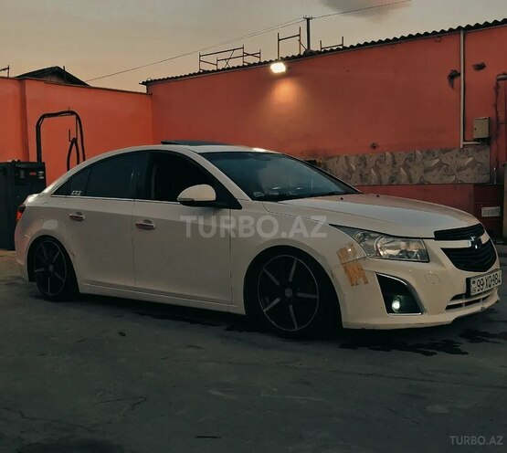 Chevrolet Cruze-1