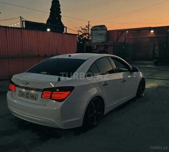 Chevrolet Cruze-2