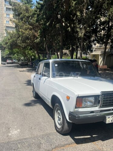 LADA (VAZ) 2107-4