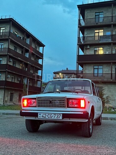 LADA (VAZ) 2107-2