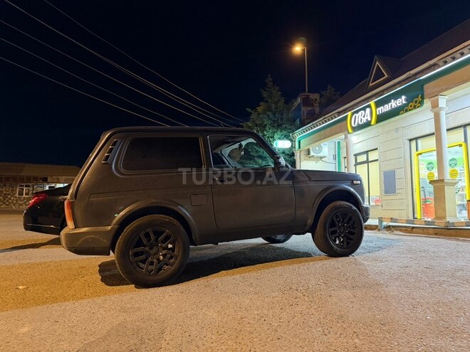 LADA (VAZ) Niva-6