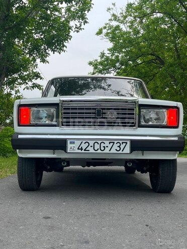 LADA (VAZ) 2107-1