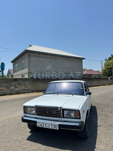 LADA (VAZ) 2107-1