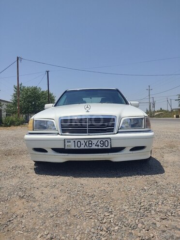 Mercedes C 230-1
