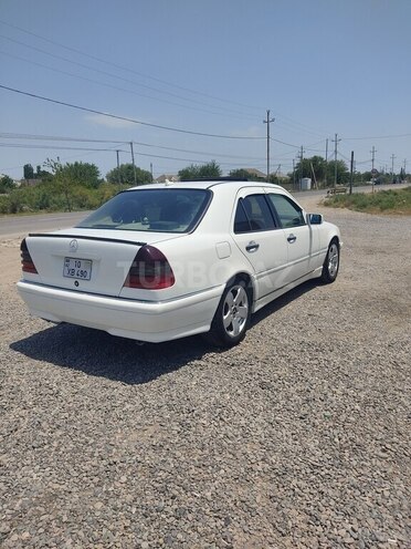 Mercedes C 230-4