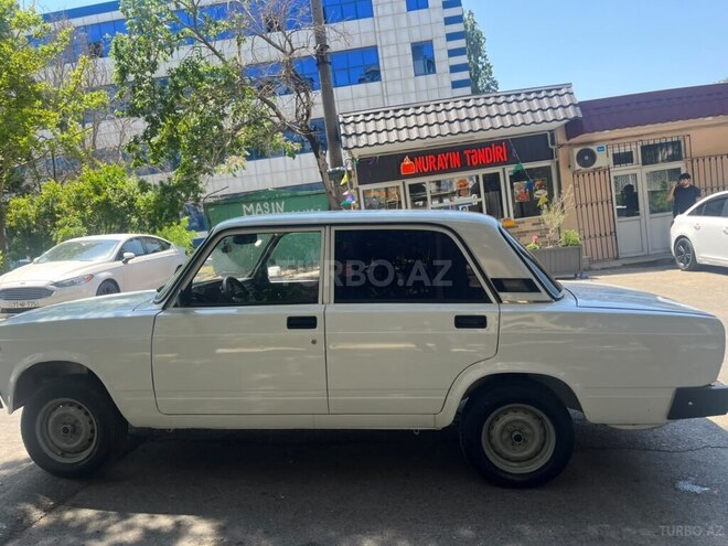 LADA (VAZ) 2107-11