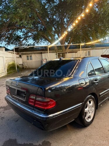 Mercedes E 240-7