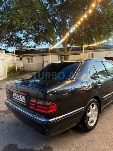 Mercedes E 240-9