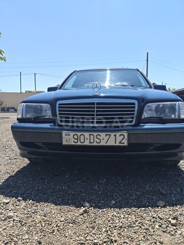 Mercedes C 200-1