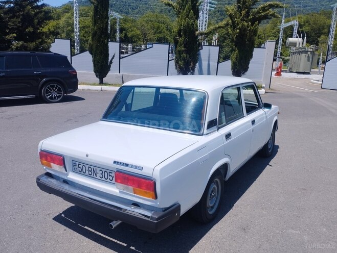 LADA (VAZ) 2107-21