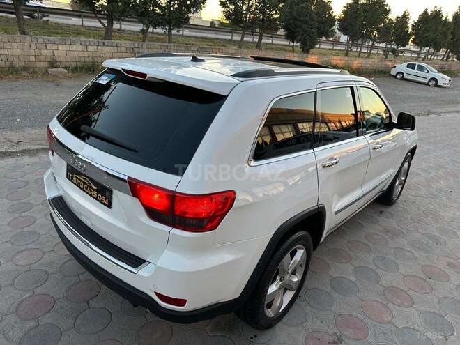 Jeep Grand Cherokee-10