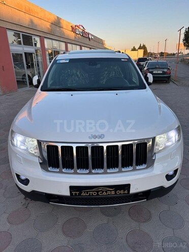 Jeep Grand Cherokee-3