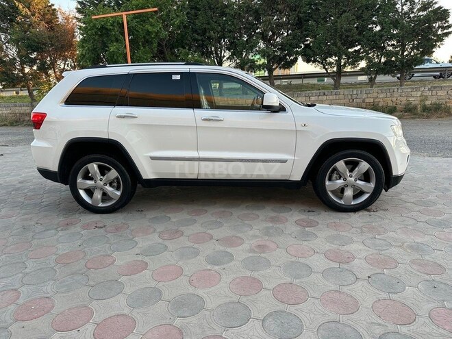 Jeep Grand Cherokee-8