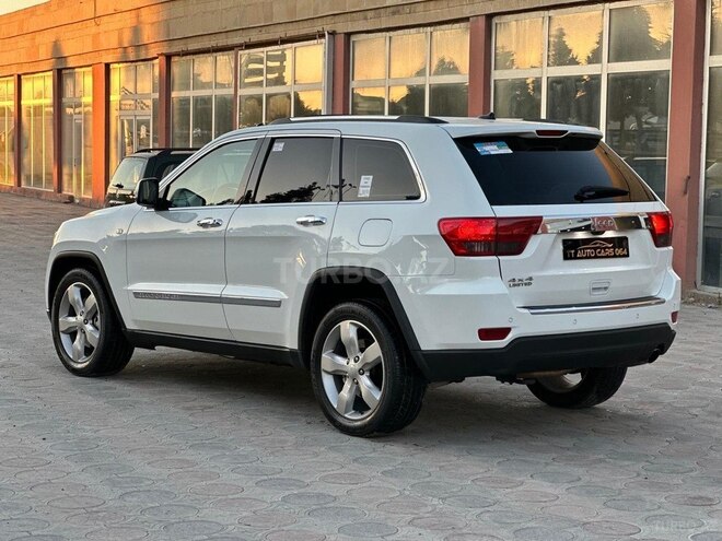 Jeep Grand Cherokee-11