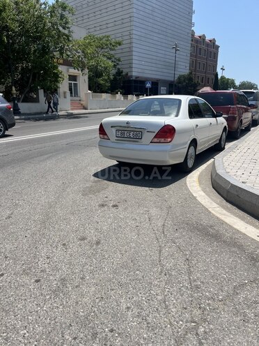 Nissan Sunny-5
