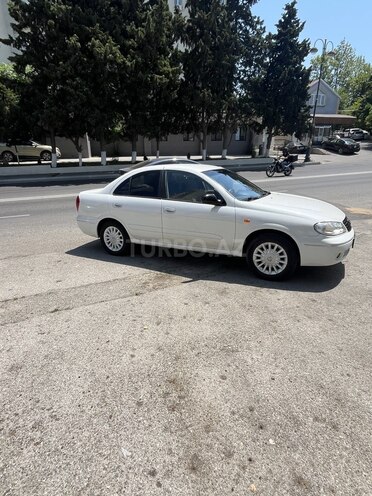 Nissan Sunny-4