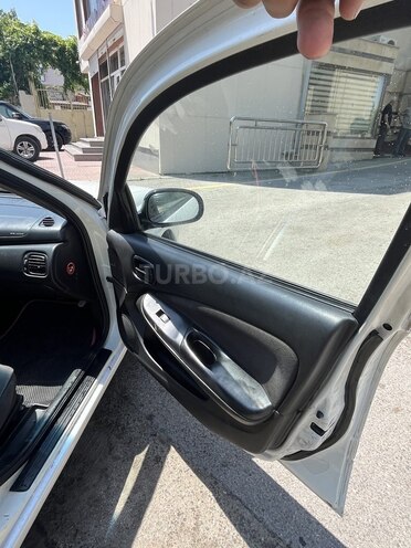 Nissan Sunny-7