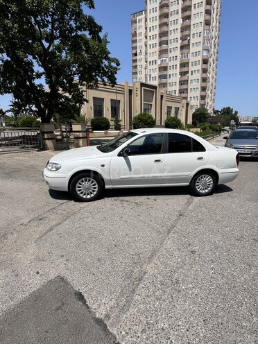 Nissan Sunny-2