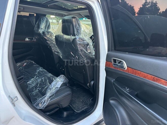 Jeep Grand Cherokee-18