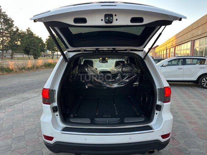Jeep Grand Cherokee-30