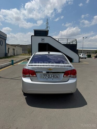 Chevrolet Cruze-4