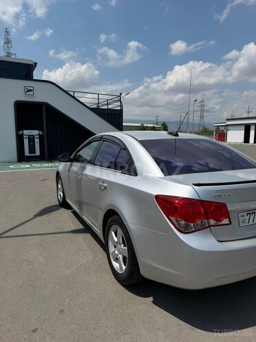 Chevrolet Cruze-5