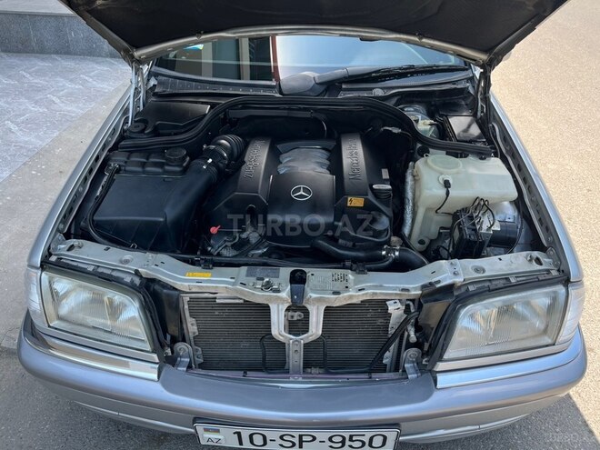 Mercedes C 240-10
