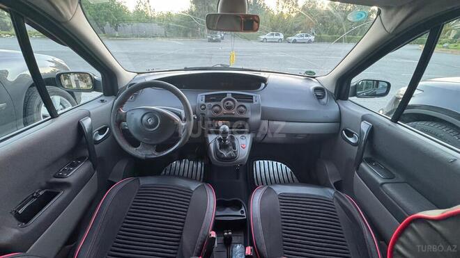 Renault Scenic-14