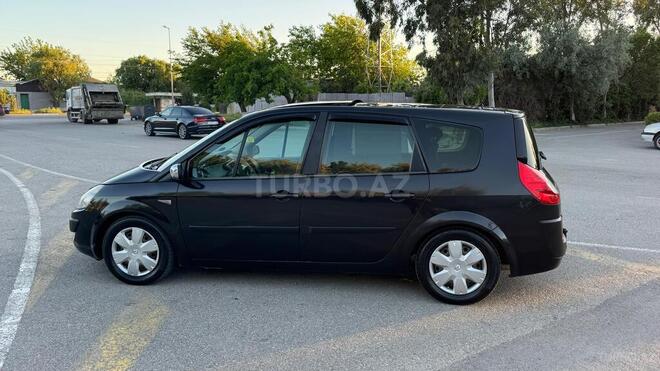 Renault Scenic-8